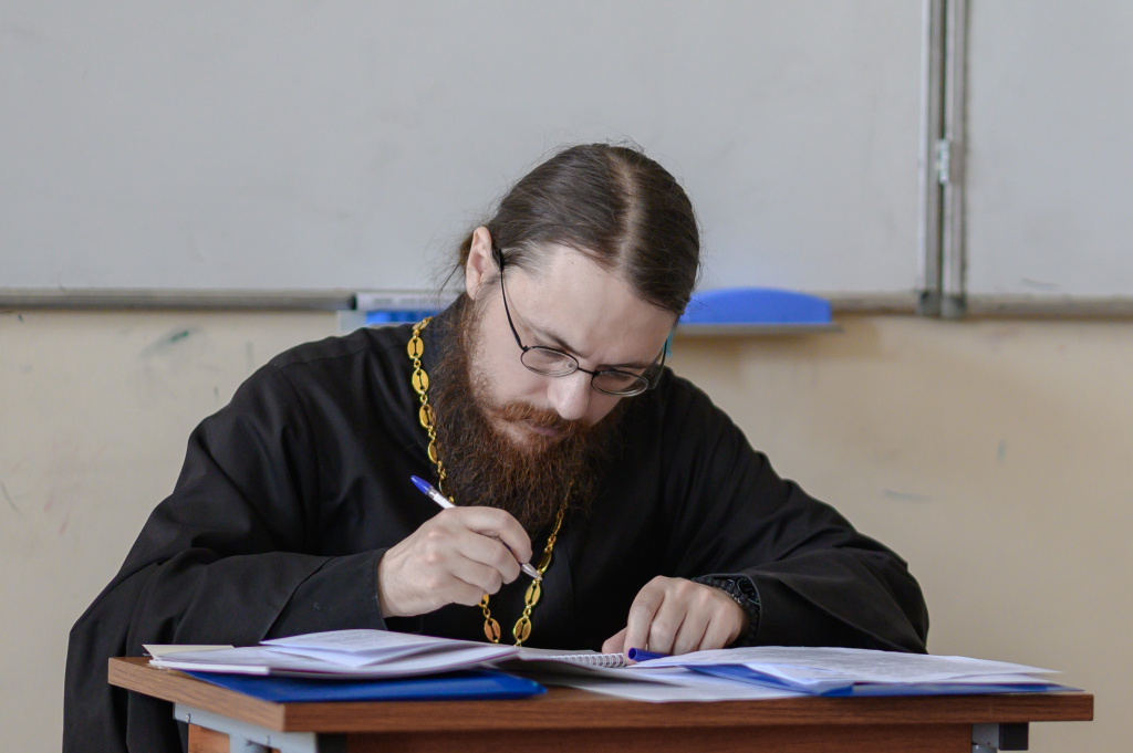 Секция 3. Меньшиков. Модератор.jpg